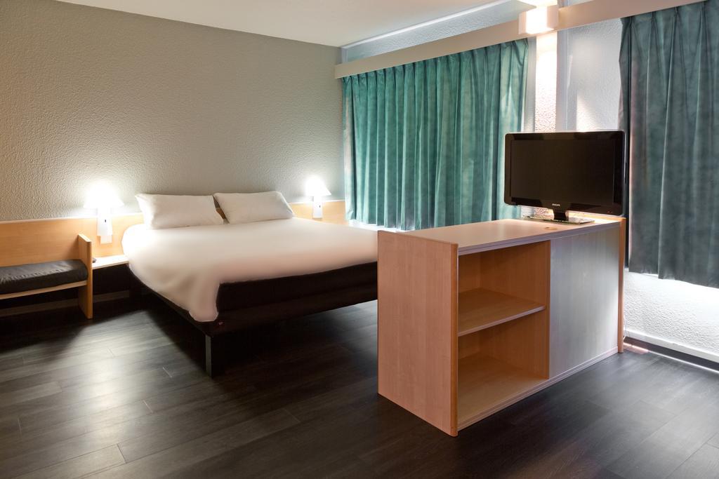Ibis Saint Dizier Hotel Exterior photo